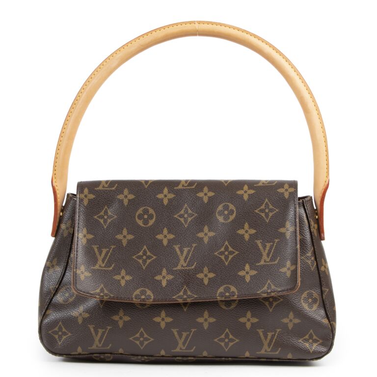 Louis vuitton on sale monogram looping