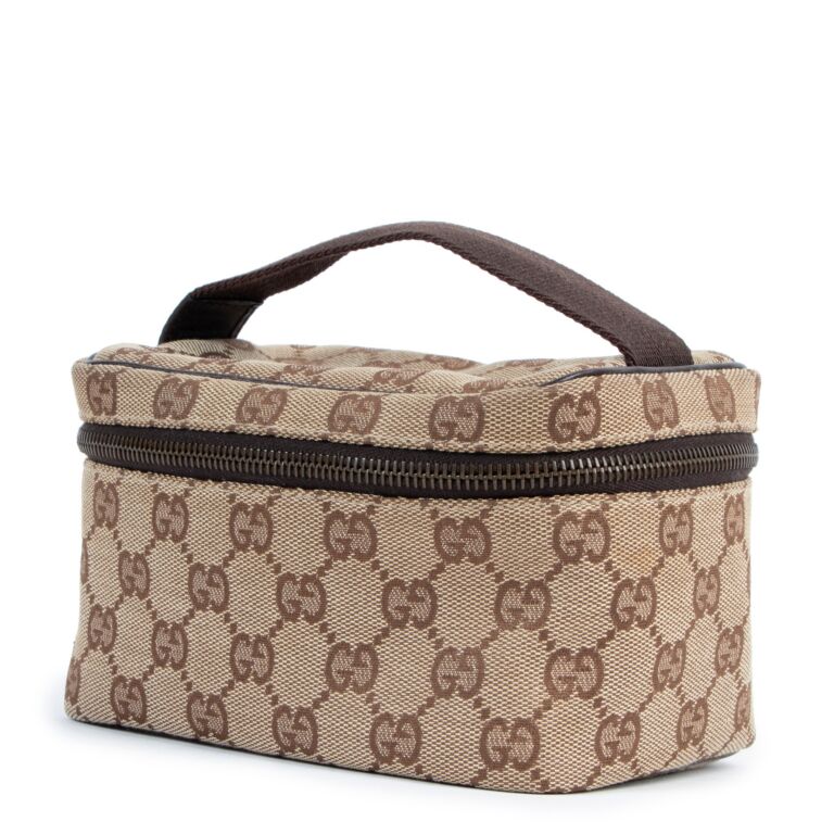 Gucci GG Canvas Cosmetic Bag ○ Labellov ○ Buy and Sell Authentic Luxury