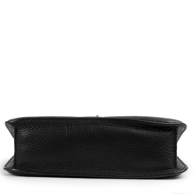 Leather bag Valentino Garavani Black in Leather - 35643083