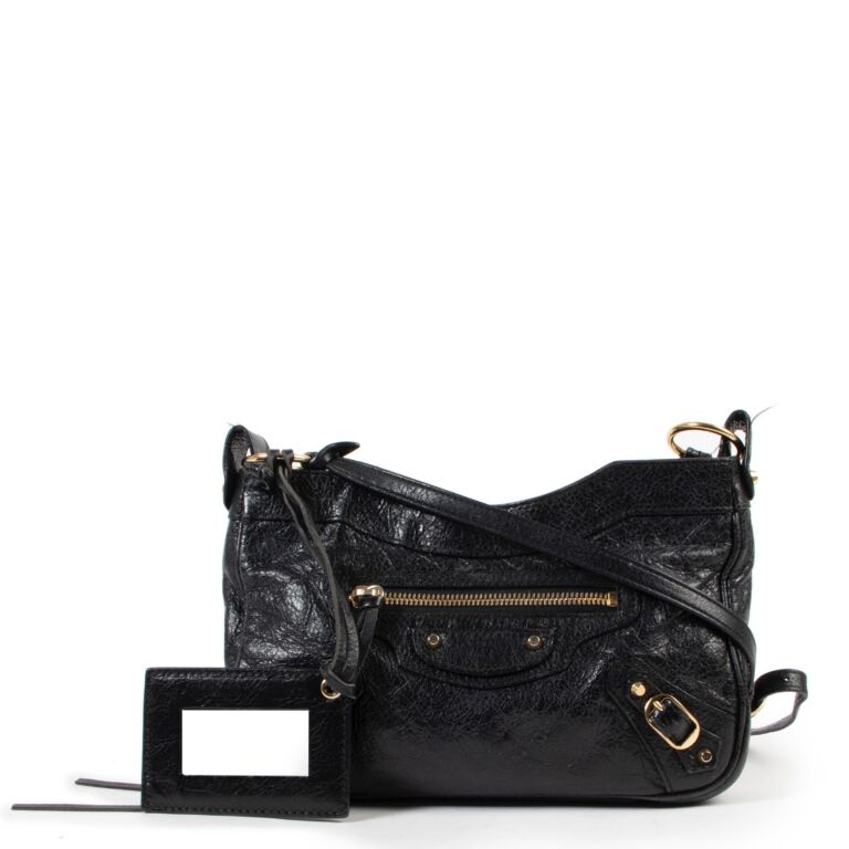 Balenciaga hotsell crossbody black