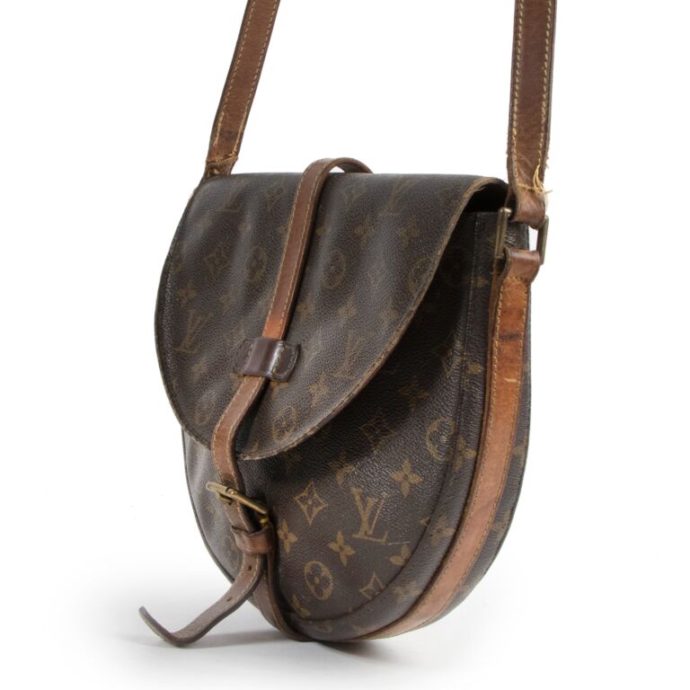 Vintage Louis Vuitton Chantilly PM Monogram Leather Crossbody Bag For Sale  at 1stDibs