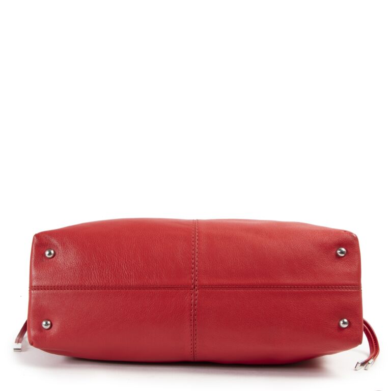 Tods Red Shoulder Bag Labellov Buy and Sell Authentic Luxury
