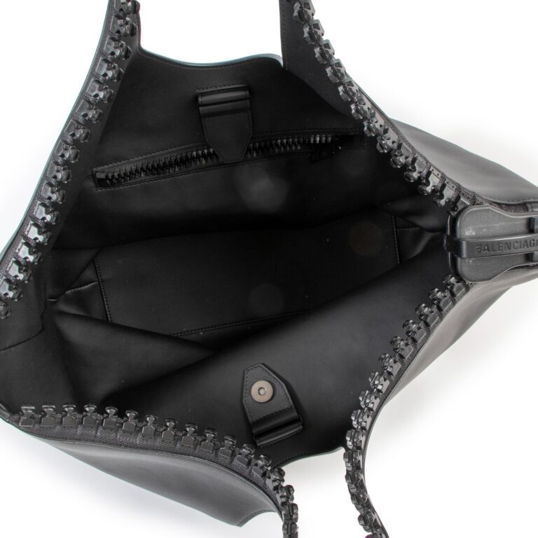 Balenciaga Black Megazip Medium Basket Bag ○ Labellov