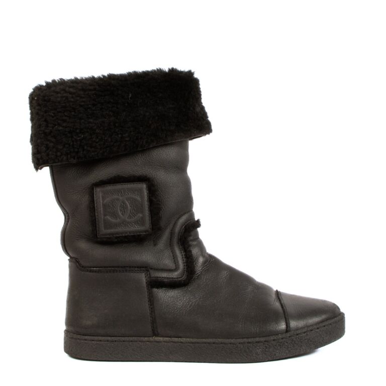 Chanel Leather Shearling Winter Boots Size 39 Labellov Buy