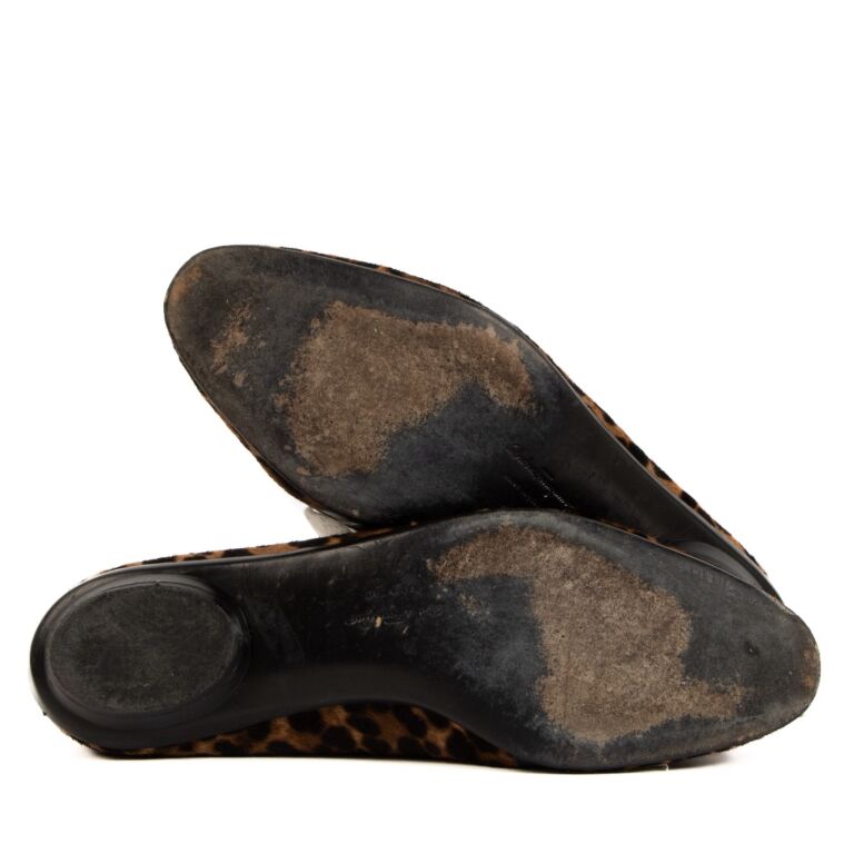 Second hand top ferragamo shoes