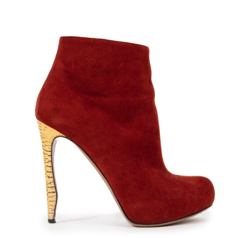 Nicholas Kirkwood Red Suede Platform Boots size 38 Labellov