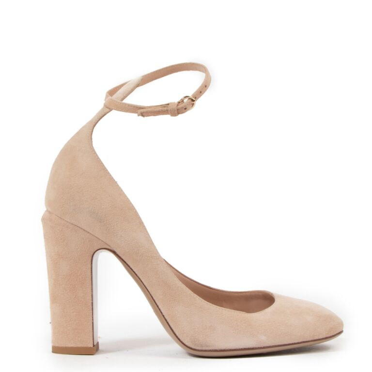 Valentino Garavani Nude Suede Pumps Size 37 5 Labellov Buy and Sell Authentic Luxury