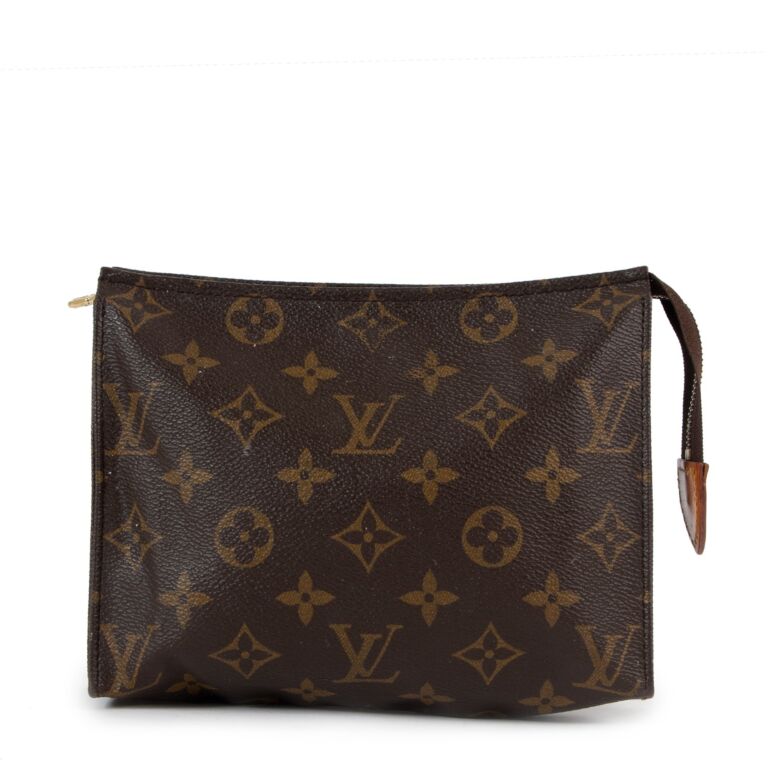 HOW TO CONVERT THE LV TOILETRY POUCH 26 INTO A CROSSBODY BAG