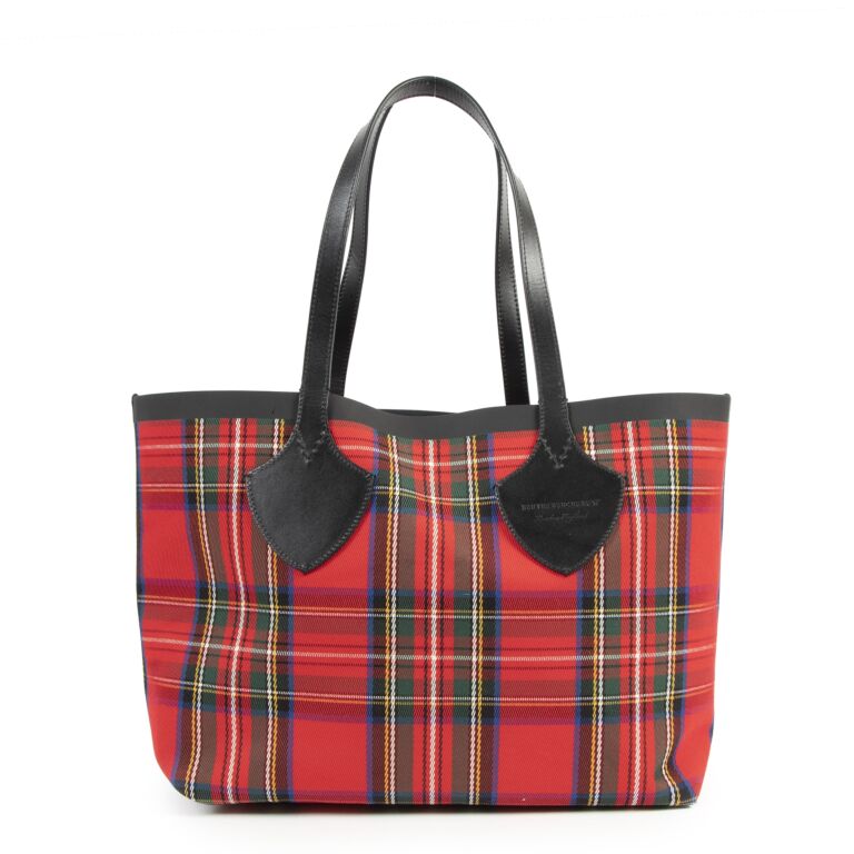 Burberry reversible tote best sale sale