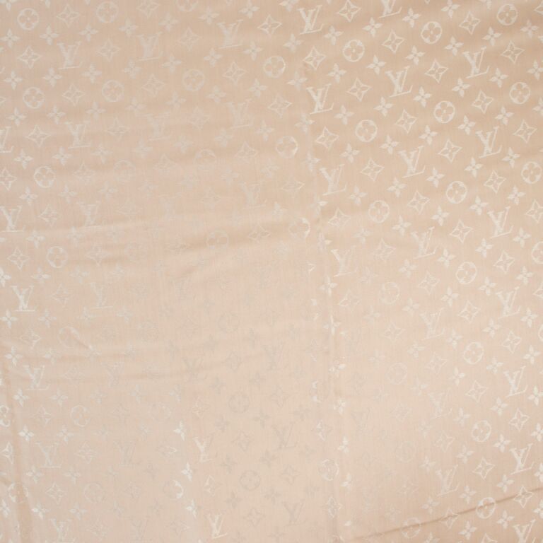 Louis Vuitton Gold Silk & Wool Scarf ○ Labellov ○ Buy and Sell