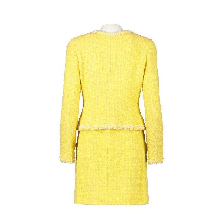Chanel Spring 1997 Yellow Tweed Jacket Skirt Set Size FR38