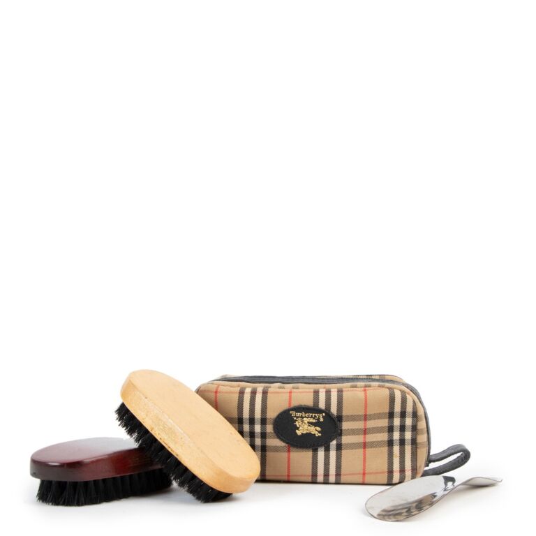 Burberry Vintage Check Shoe Care Set Labellov Buy and Sell Authentic Luxury
