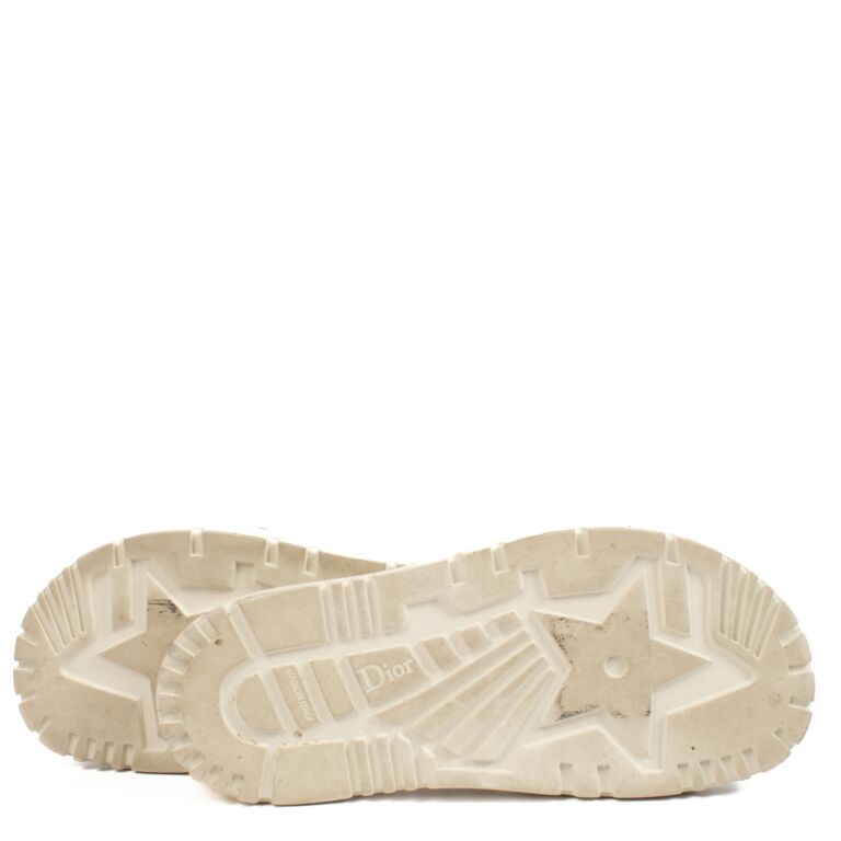 Christian Dior White Fur Dway Sandals - size 38 ○ Labellov