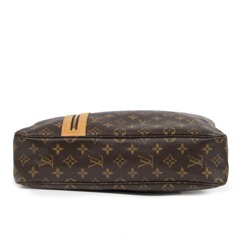 Louis Vuitton Monogram Canvas Pochette Bosphore Messenger Bag - A