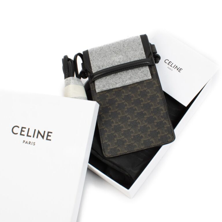 ☆☆CELINE☆☆ Celine Triope Flap Phone Pouch Cross Bag (Whi CELINE Triomphe Canvas Lambskin Phone Pouch With Flap White