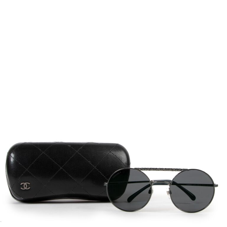 Chanel Autumn/Winter 2017 Black Round Sunglasses ○ Labellov