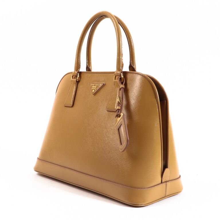 トートバッグ PRADA CAMEL LEATHER SHOPPING BAG Prada Camel Saffiano Open Promenade Top Handle ○ Labellov