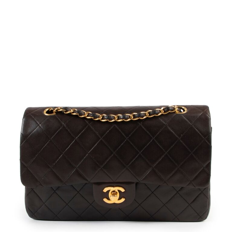 Chanel vintage double hotsell flap medium