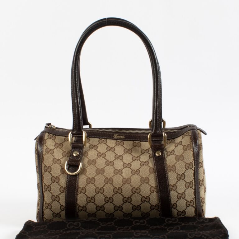 Gucci GG Canvas Shoulder Bag ○ Labellov ○ Buy and Sell Authentic