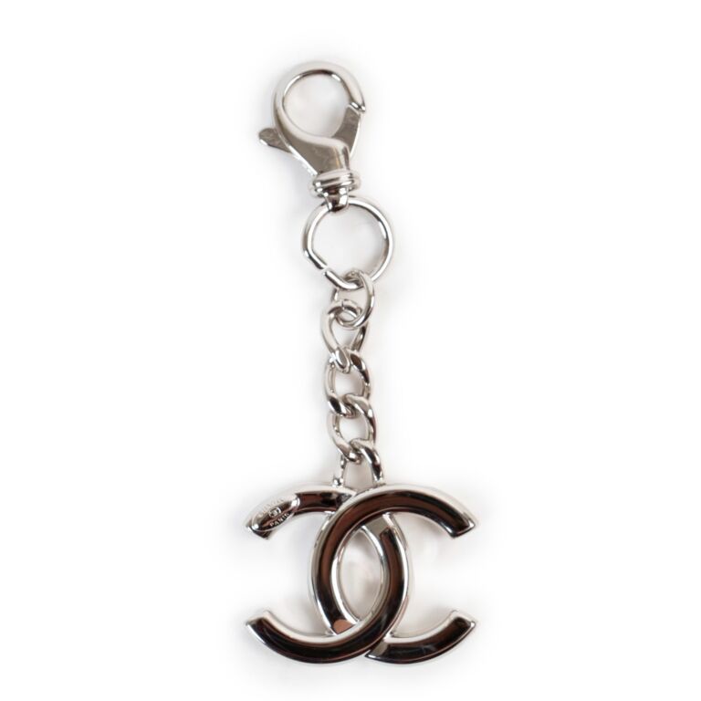 Chanel Keychain in Silver Metal – Fancy Lux