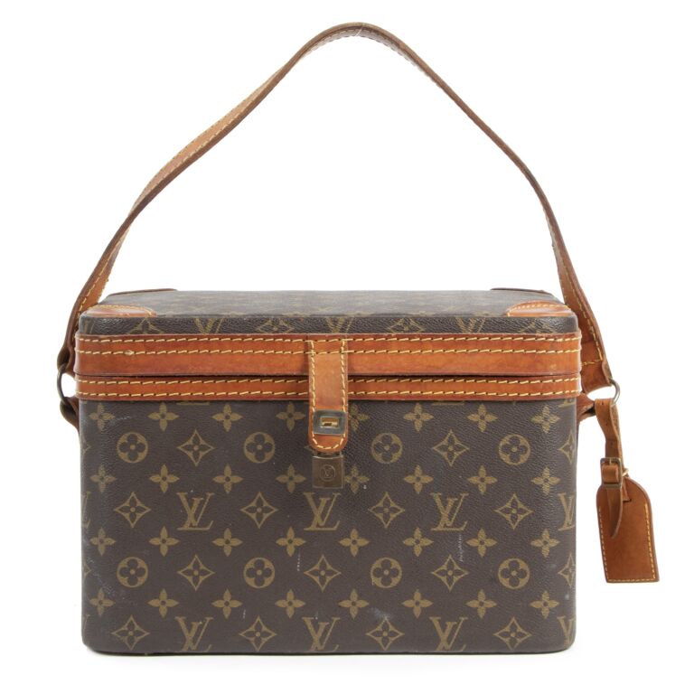 LOUIS VUITTON MONOGRAM NICE VANITY CASE – Caroline's Fashion Luxuries