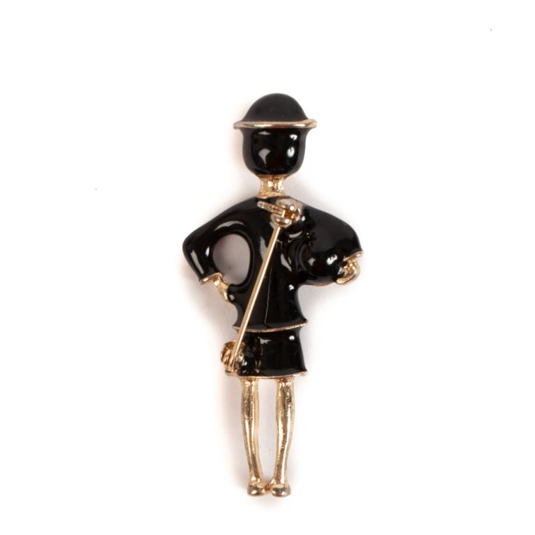 Chanel Mademoiselle Coco Chanel Pearl Brooch ○ Labellov ○ Buy