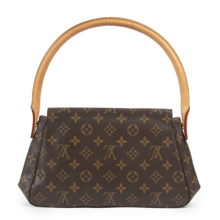 Louis Vuitton Monogram Mini  Crossbody Bag Leather ref