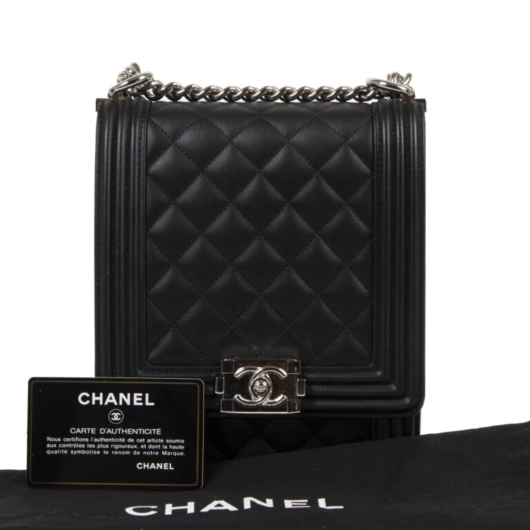 Chanel Black Quitled Leather Large Boy Bag ○ Labellov ○ Buy and Sell  Authentic Luxury