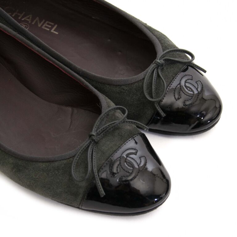 Chanel sales suede flats