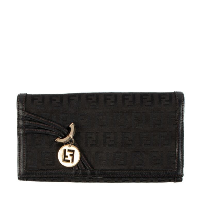 Fendi wallet womens sale sales