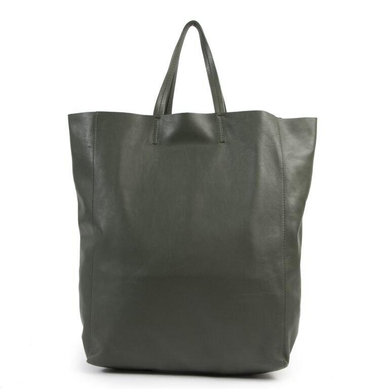 美品 THE TOTE BAG カーキ MARK JACOBS THE TOTE BAG カーキ