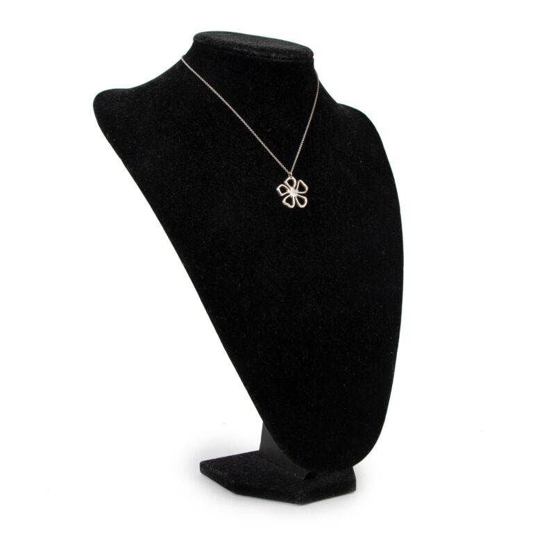Selling sales tiffany necklace
