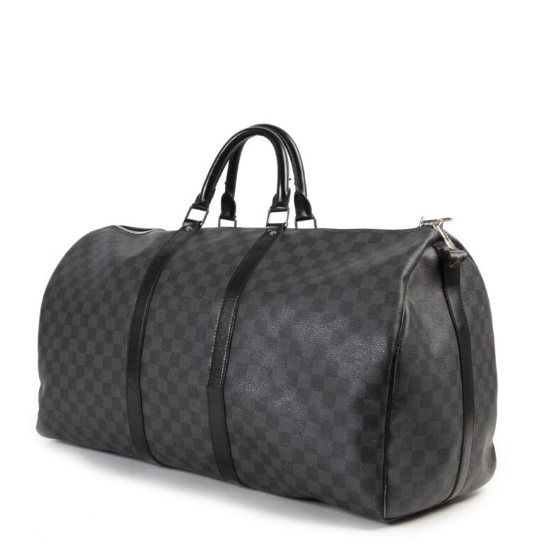 Black checkered louis hot sale vuitton duffle bag