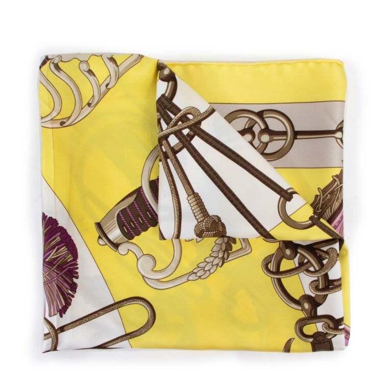 Hermes discount scarf cost