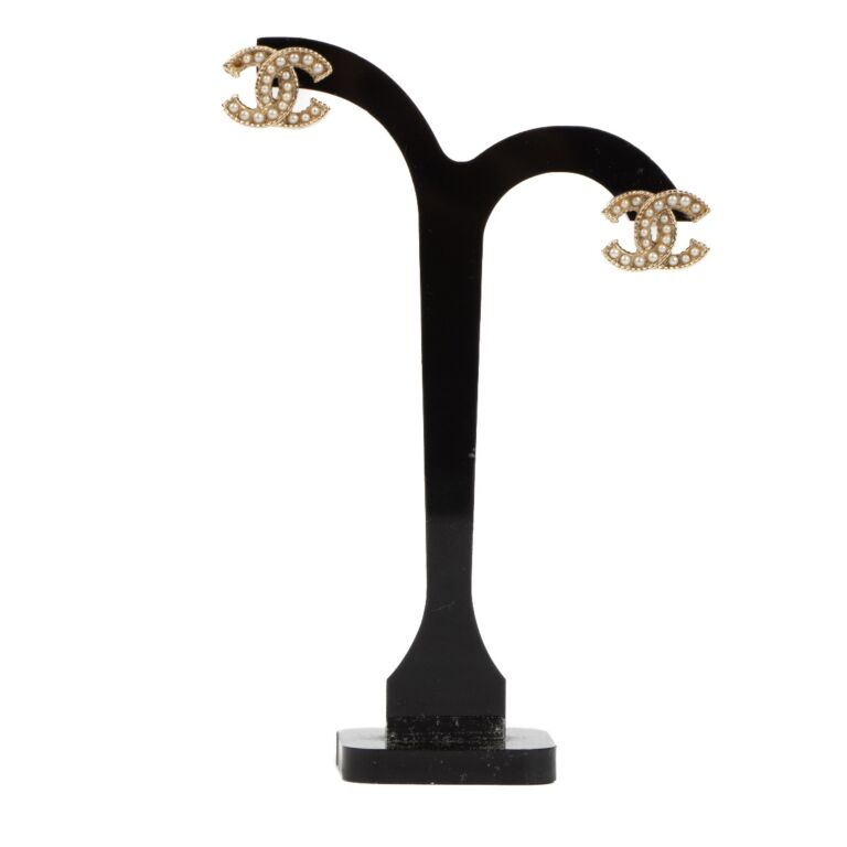 Chanel on sale hanger earrings