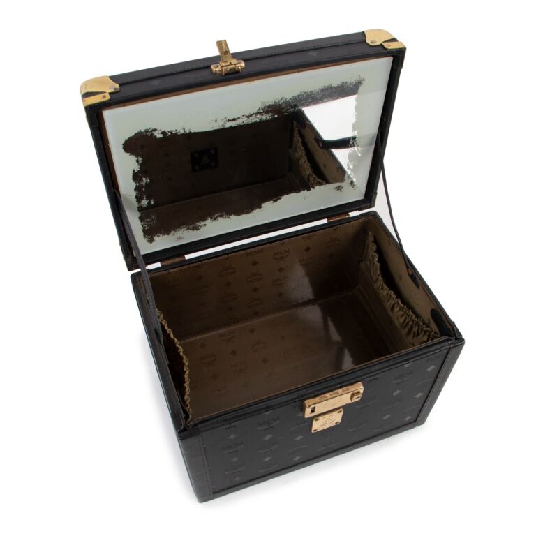 Mcm beautycase deals