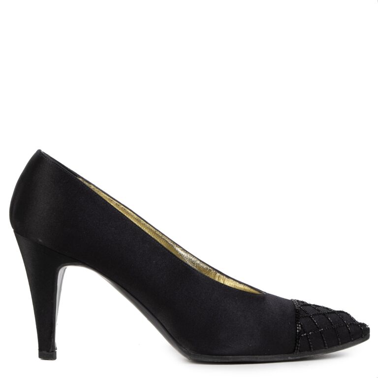 Chanel Black Beaded Satin Pointy Pumps size 37 5 Labellov Buy and Sell Authentic Luxury