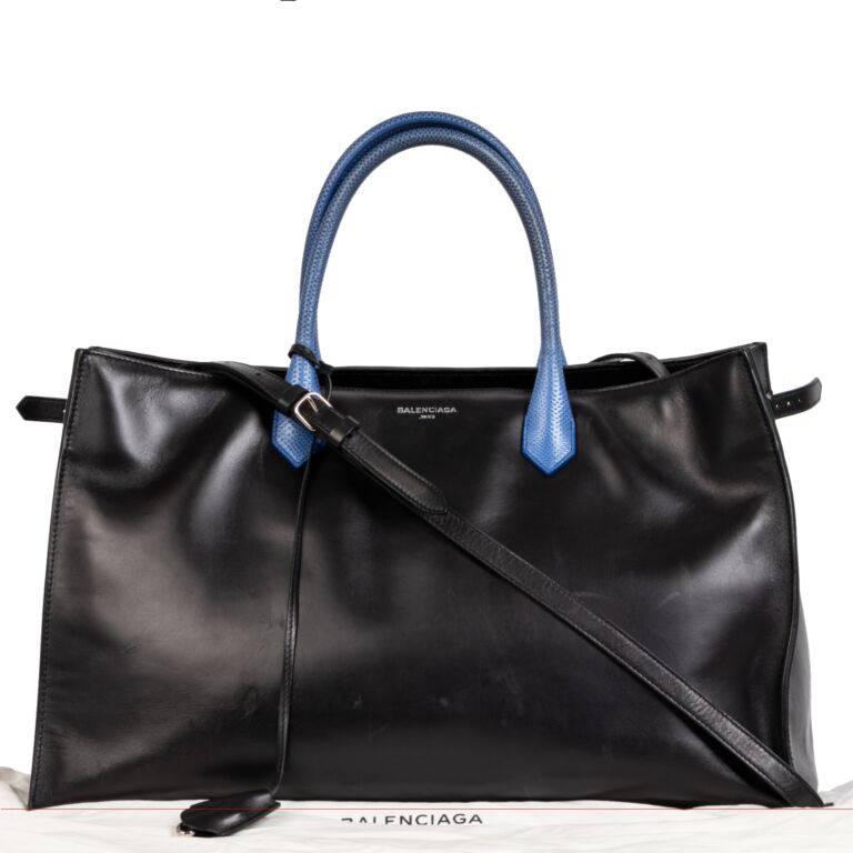 Balenciaga Padlock Black Calfskin leather Karung Shopper Bag Labellov Buy and Sell Authentic Luxury