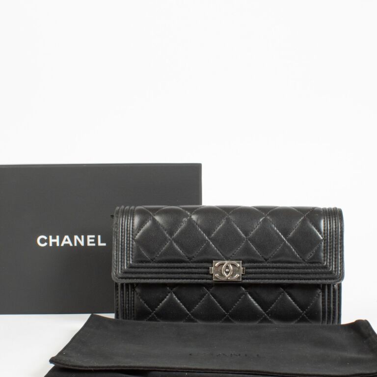 Chanel Black Lambskin Boy Chanel Large Wallet ○ Labellov ○ Buy