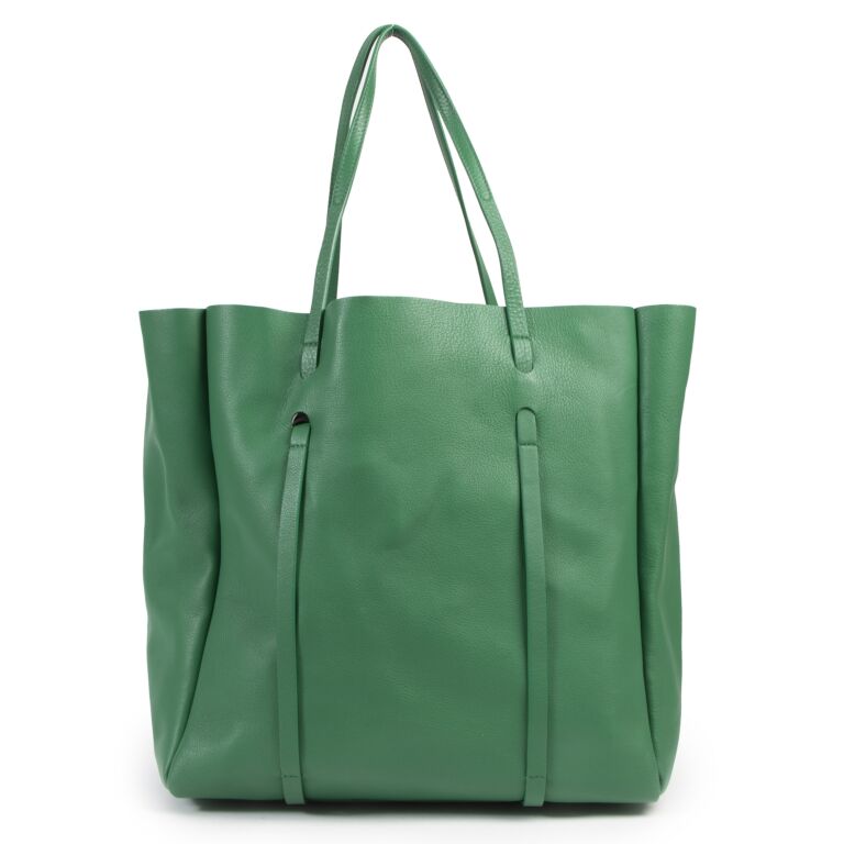 Balenciaga Green Medium Everyday Calfskin Tote Labellov Buy