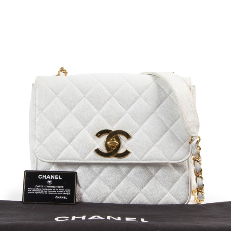 CHANEL White Quilted Caviar Wood Shoulder Bag – COCOON