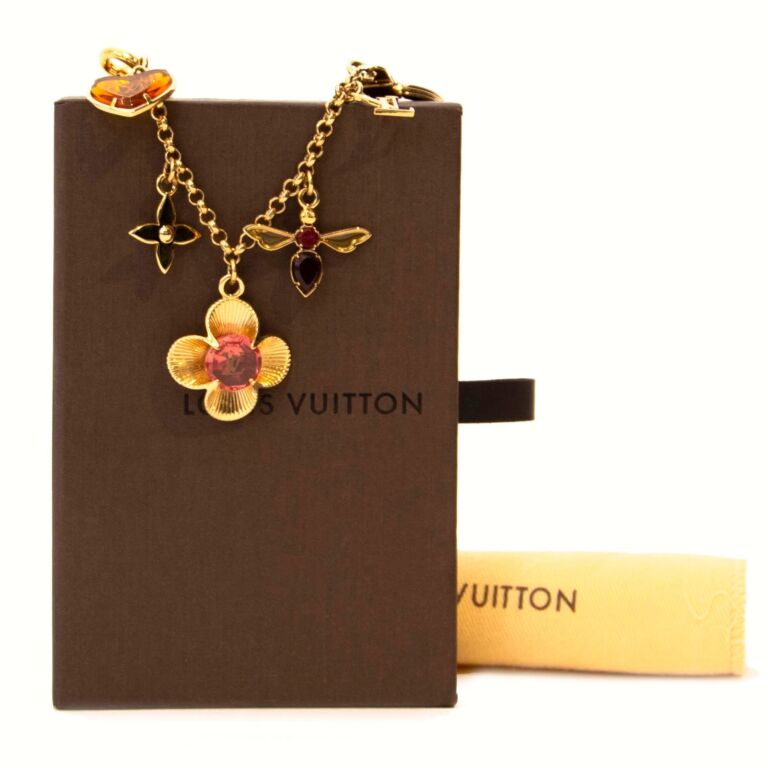 Louis Vuitton Blooming Flowers Chain Bag Charm & Key Holder - Pink Bag  Accessories, Accessories - LOU792451