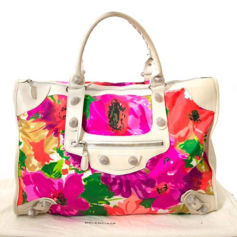 BALENCIAGA 花柄　トートバッグ Balenciaga Balhand Giant 21 Floral Bucket Bag ○ Labellov ○ Buy