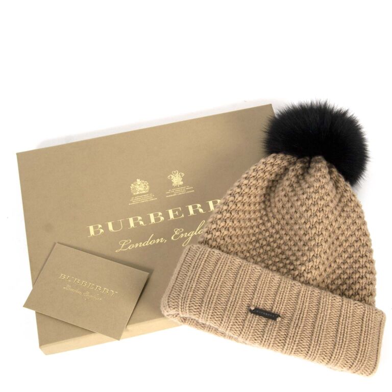 Burberry ski hat discount