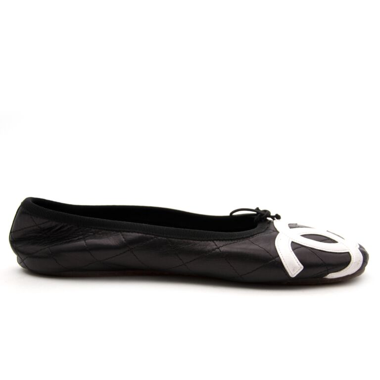 Chanel Cambon Black Ballet Flats size 39 Labellov Buy and Sell Authentic Luxury