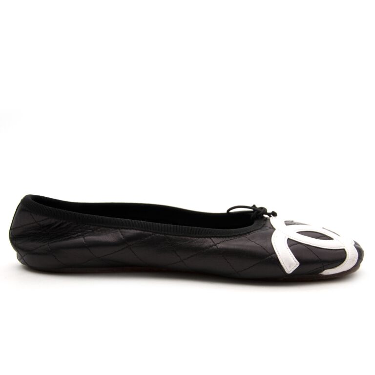 Pre-owned Chanel Cambon Leather Ballet Flats In Black