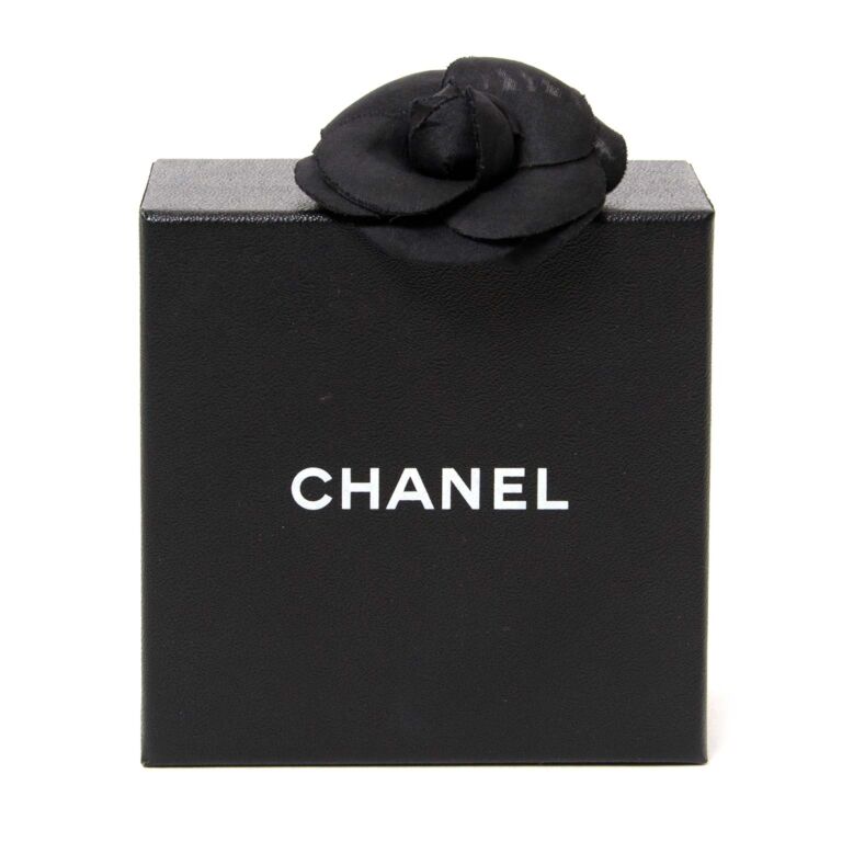 Chanel Black Fabric Bow Brooch ○ Labellov ○ Buy and Sell Authentic Luxury