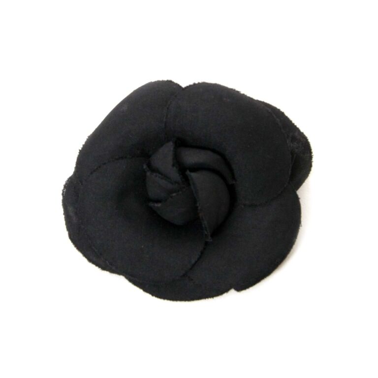 CHANEL Pre-Owned Camellia Brooch - Farfetch  Vintage chanel, Chanel  camellia, Chanel pre-owned