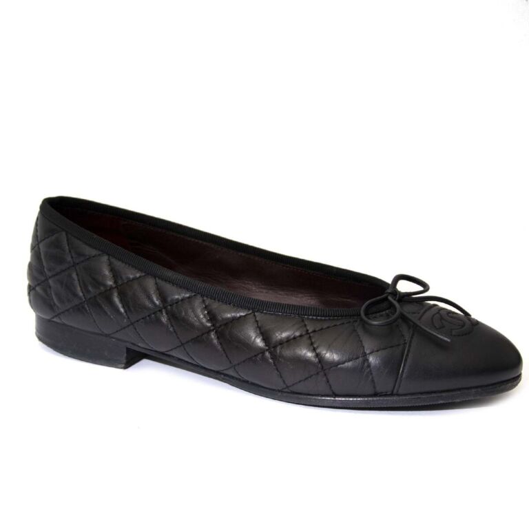 Chanel Quilted Ballerina Flats EU 38, Luxury, Sneakers & Footwear