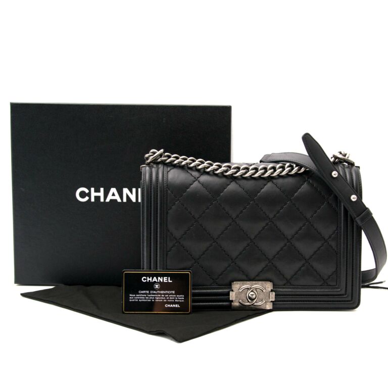 Chanel Black patent Medium Boy Bag ○ Labellov ○ Buy and Sell